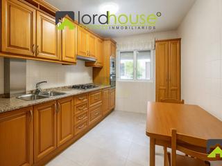 Appartement  Calle corredera. 1316. piso reformado y en zona corredera, lorca