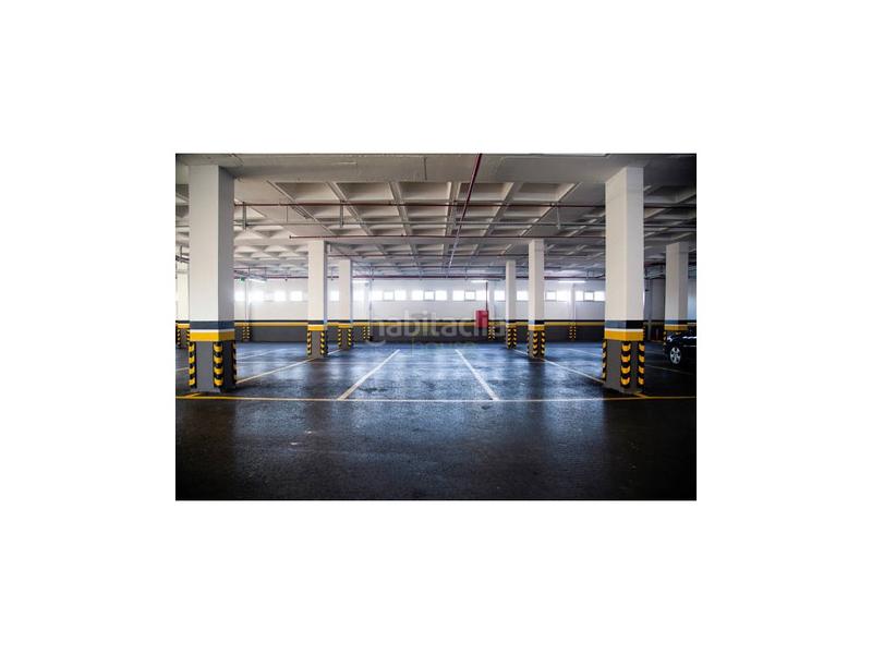 Foto 55d08bba-4567-4be6-a13c-48a011b0ba15. Aparcament cotxe a Sutullena Lorca