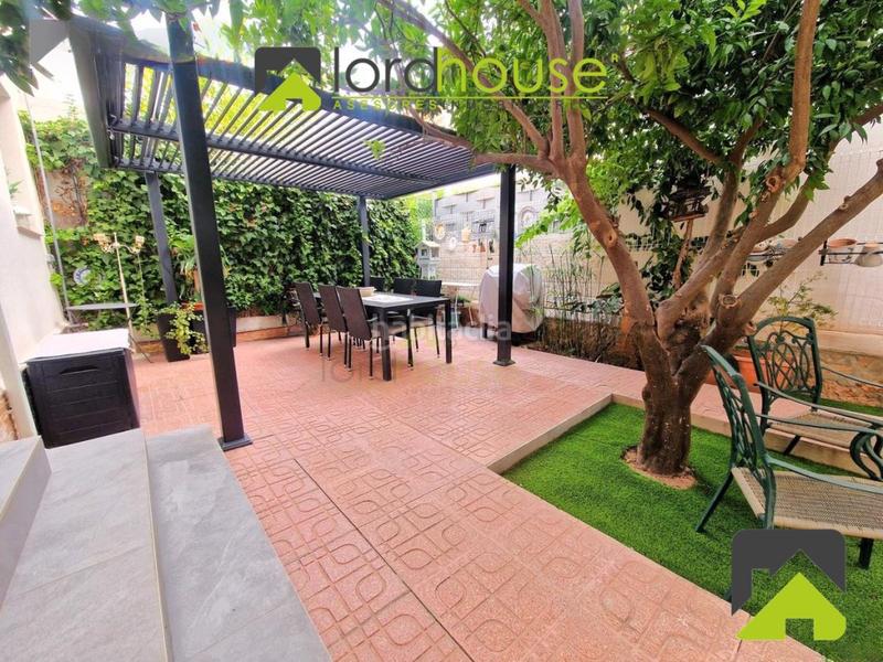 Foto 0a1dff99-bf48-4326-9327-eb6c6ae23eb4. Casa 1369. casa moderna con jardín en alameda de cervantes en Lorca