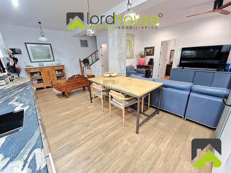 Foto 30f4df74-6aba-4032-adc1-2caa63e626ef. Casa 1369. casa moderna con jardín en alameda de cervantes en Lorca