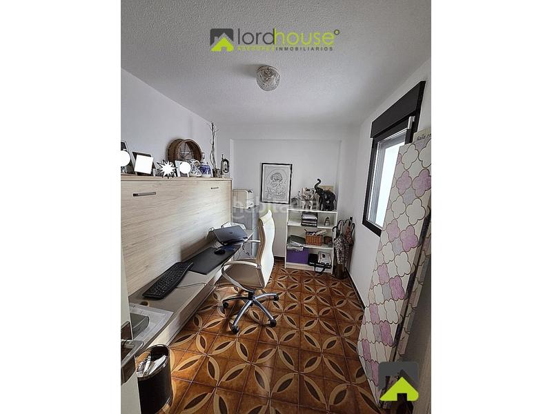 Foto 3add0984-9e6d-43a6-b89b-39a906fd22c6. Casa 1369. casa moderna con jardín en alameda de cervantes en Lorca