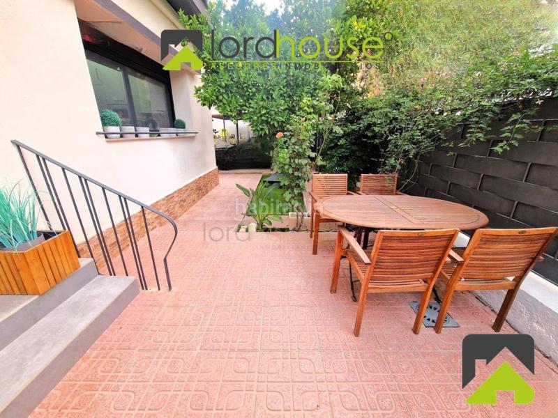 Foto e56cada6-391d-49f3-99a4-1e78a0f2ef2c. Casa 1369. casa moderna con jardín en alameda de cervantes en Lorca