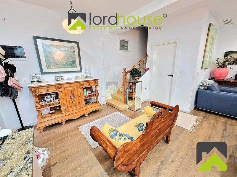 Foto edd26143-56b6-498e-aa0c-ea95f86cadf4. Casa 1369. casa moderna con jardín en alameda de cervantes en Lorca