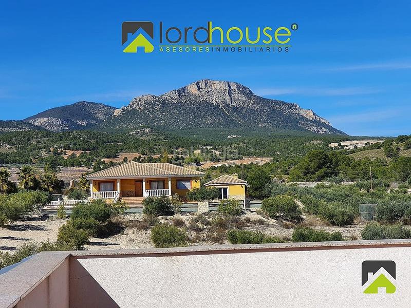 Foto 1999b9cd-edb6-42b7-aa19-39c02475369d. Casa amb aparcament a La Tova Lorca