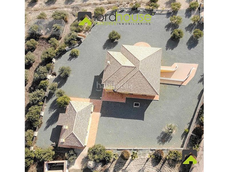 Foto 28ca2ad6-2fa8-47f6-8e32-69a312b64c63. Casa amb aparcament a La Tova Lorca