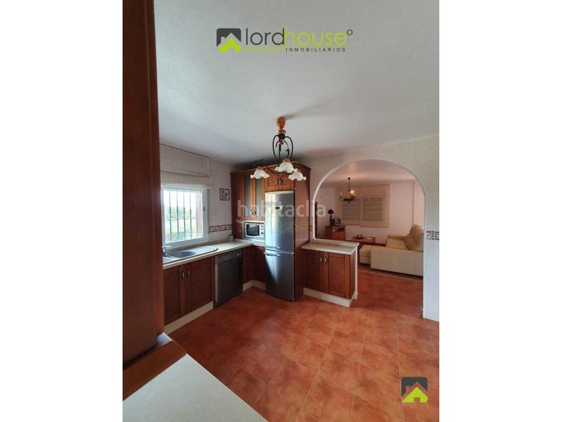 Foto 2ad115d7-e129-485b-9885-62456c37c62f. Casa amb aparcament a La Tova Lorca