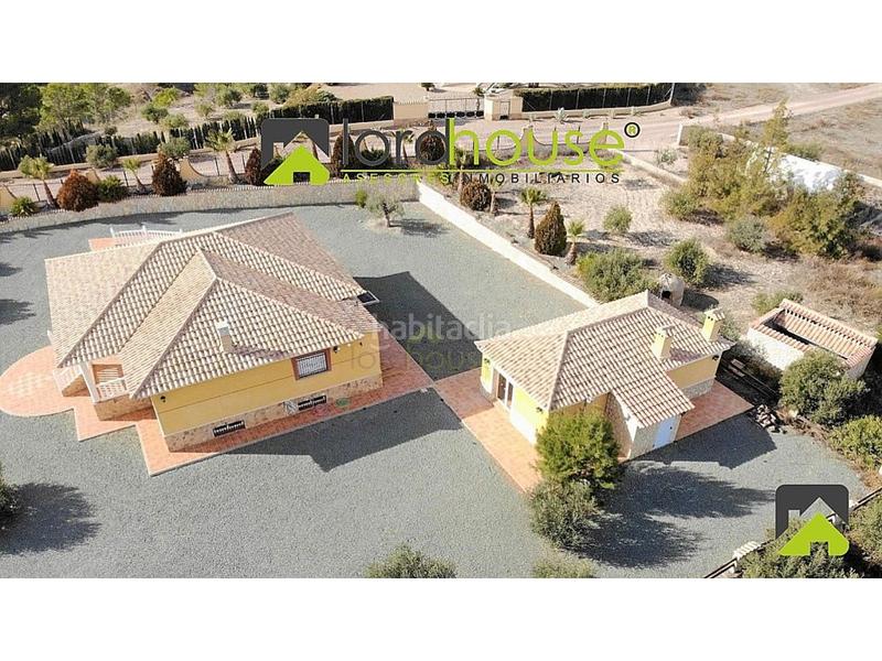 Foto 848d894c-cc95-48f3-b49c-7121b16d2495. Casa amb aparcament a La Tova Lorca