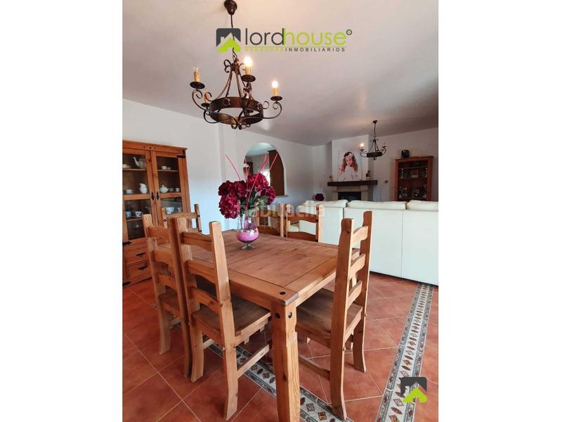 Foto b980a0ac-31fe-4f18-a9bc-85a10e9fad6a. Casa amb aparcament a La Tova Lorca