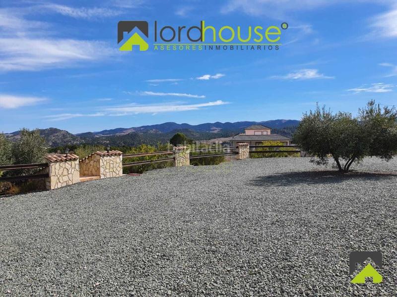 Foto f5e18c3d-7681-4d00-aa39-19186cf13274. Casa amb aparcament a La Tova Lorca