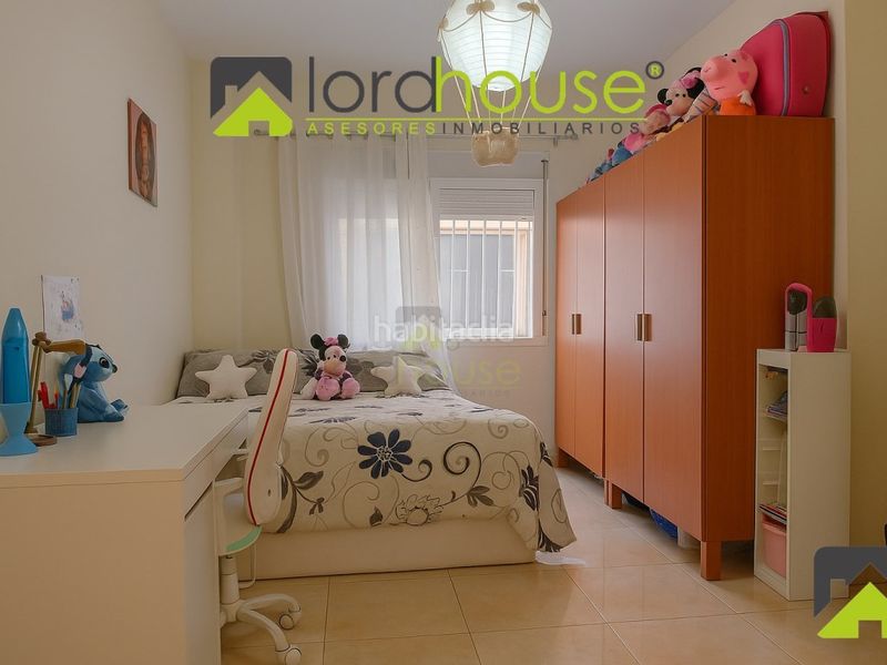 Foto a3f9406e-a57d-4ed8-a0f8-e7036643054a. Pis amb aparcament a San José Lorca