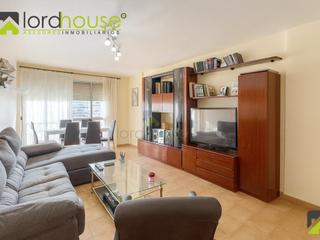 Appartement  Calle eulogio periago. 1398. piso luminoso 4 dormitorios con balcón en san cristóbal