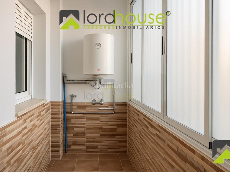 Foto ba2ff9c0-82f7-4e2c-b08e-2b2e6b975d94. Pis a Casco Antiguo Águilas