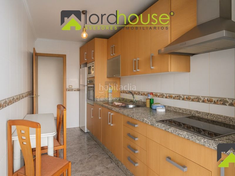 Foto 84a3c723-d17b-46df-871b-91b6c363339c. Pis a Casco Antiguo Águilas