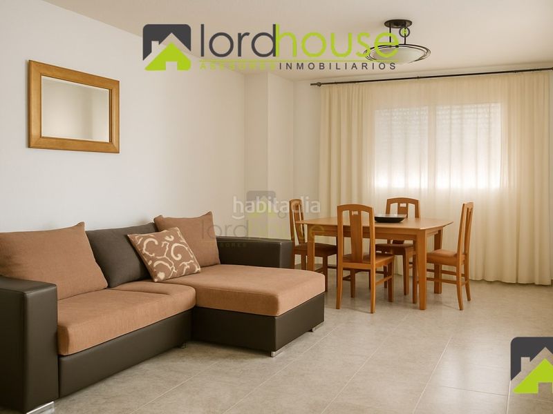 Foto 8f21054d-28a2-4c73-a25a-11920a7b298a. Pis a Casco Antiguo Águilas