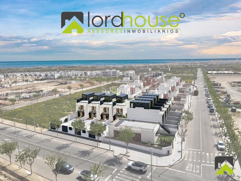 Foto 751db937-df71-4110-8533-9c757aaa7d82. Casa amb aparcament a Pilar de la Horadada ciudad Pilar de la Horadada