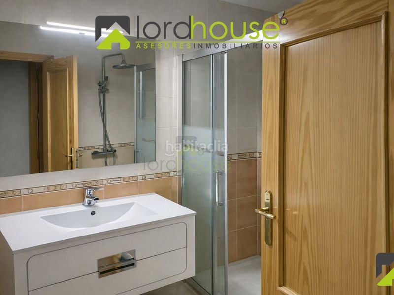 Foto cbeeba26-84bd-4236-bad7-4727900b242a. Pis amb aparcament a Puerto Lumbreras