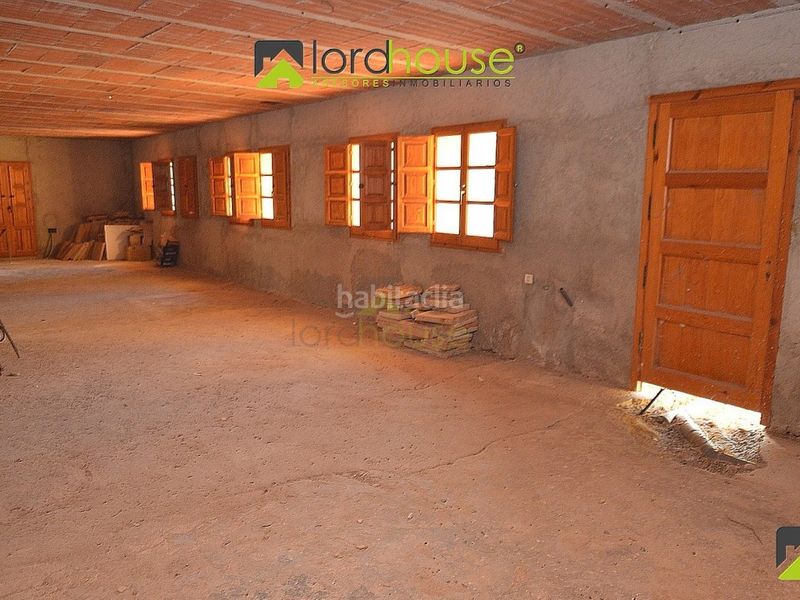 Foto a709f301-3438-46ec-80da-2a748b31ee98. Casa amb aparcament a Águilas
