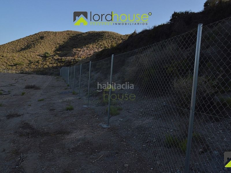 Foto e3f52a85-28ea-4c7f-a131-8d162610736a. Casa amb aparcament a Águilas