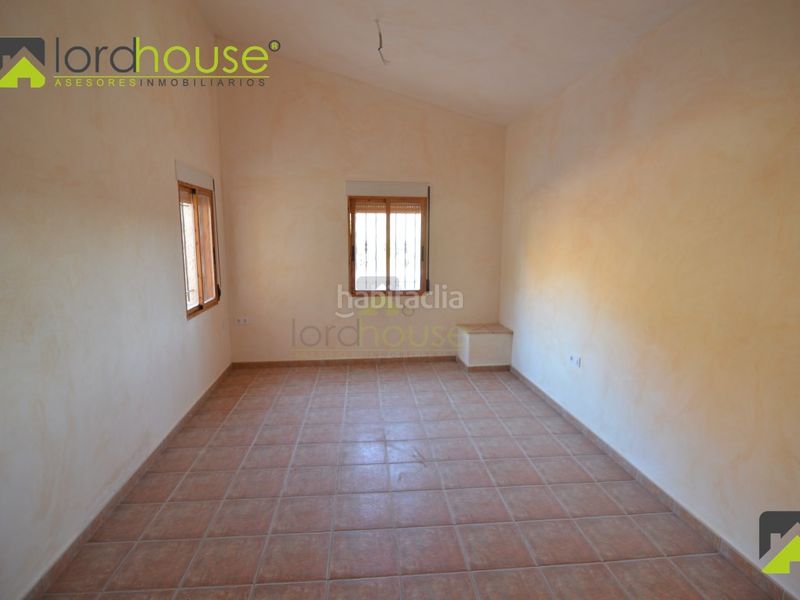 Foto 210f9d06-6913-476a-88de-153c9c3b8c7b. Casa amb aparcament a Tébar - Los Arejos Águilas