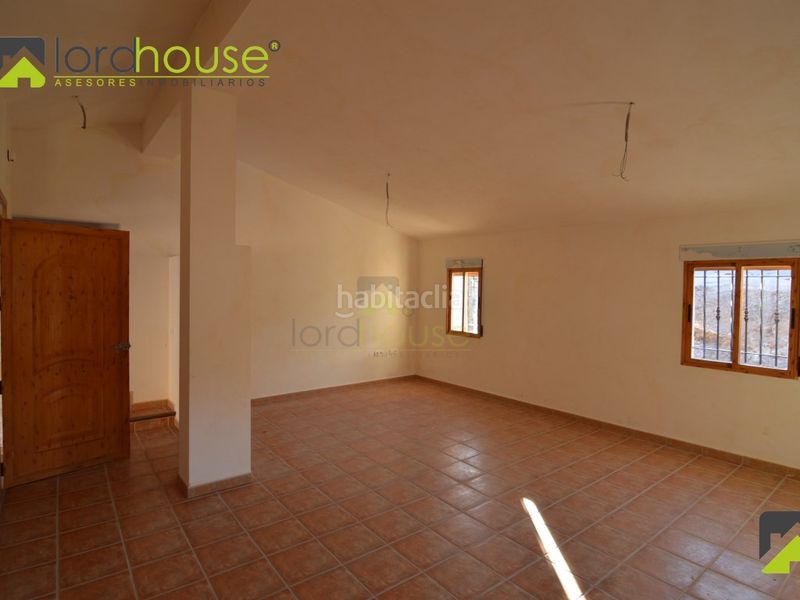 Foto 4d396f00-9850-4def-b4fb-411dc72dc994. Casa amb aparcament a Tébar - Los Arejos Águilas