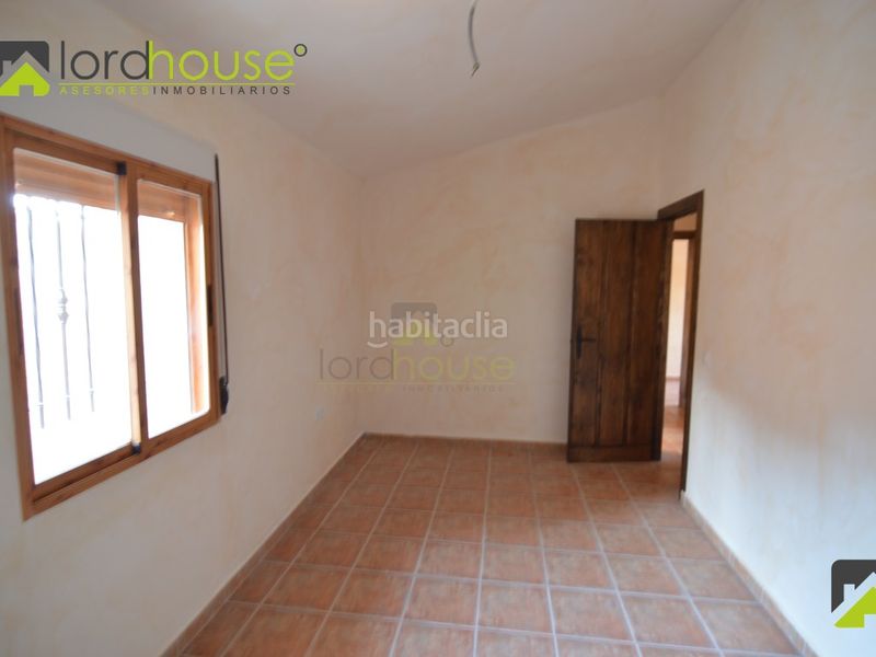 Foto 5ecd3061-972e-4587-b1d0-b03f55089274. Casa amb aparcament a Tébar - Los Arejos Águilas