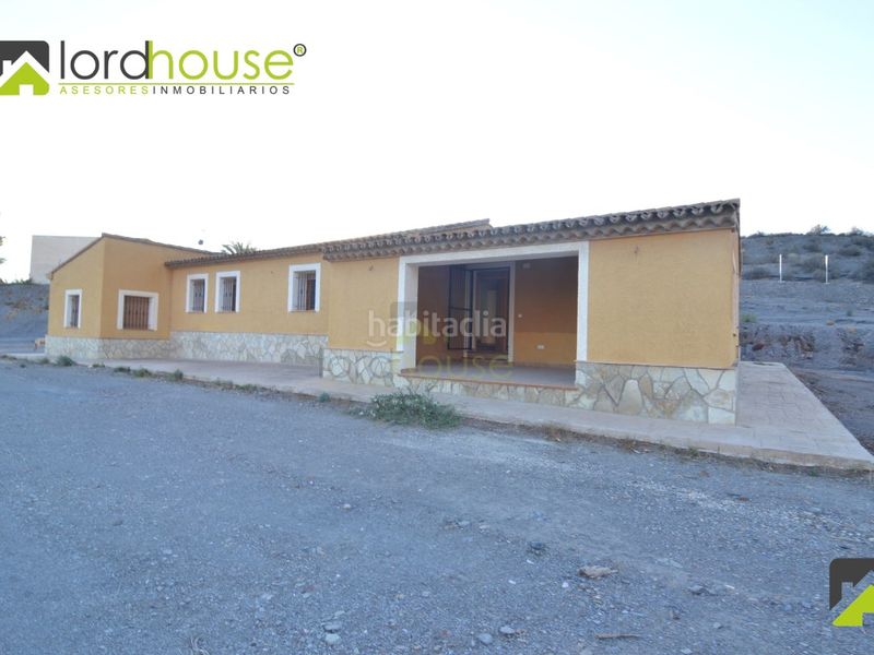 Foto fa247bd5-61d9-4aea-a6db-a00aef69a479. Casa amb aparcament a Tébar - Los Arejos Águilas