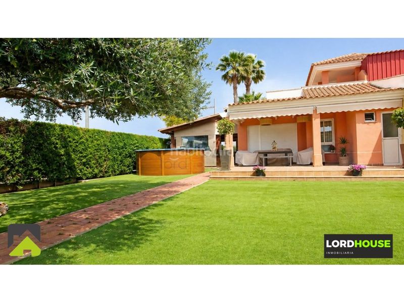 Foto b387c833-8319-4bad-be29-f944396c8e3f. Casa amb aparcament a Purias Lorca