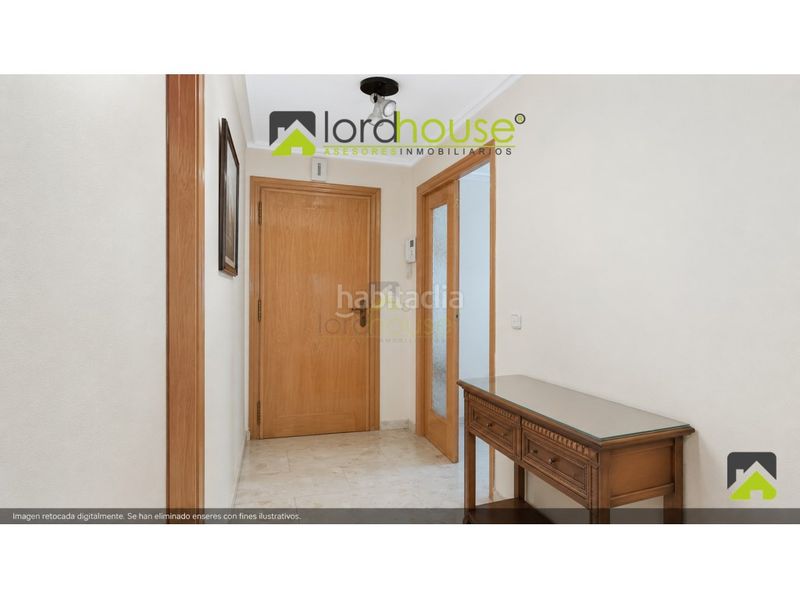 Foto b8d7516c-b77a-46f6-8f2e-a01700806867. Piso 1568. piso de 4 dormitorios centro. en San Mateo Lorca