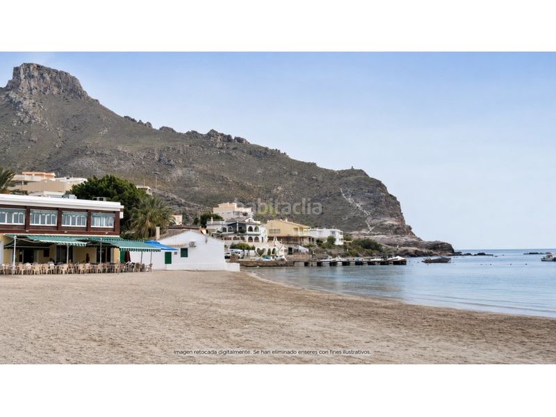 Foto bcbccb3b-be56-4fa4-8af8-a512a2dd67d5. Casa amb aparcament a Calabardina Águilas