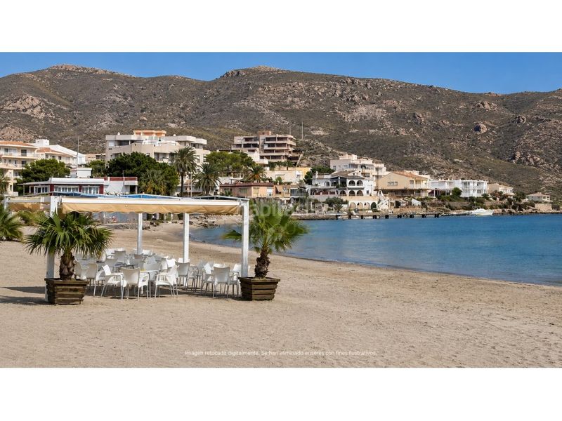 Foto ffff3c38-393d-4342-9476-584837e07620. Casa amb aparcament a Calabardina Águilas