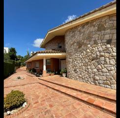 Chalet  De la camêlia. Oportunidad única en castellmoster! chalet de ensueño en la av.