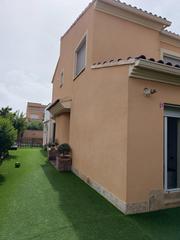 Casa adossada  Torino. Tu hogar ideal te espera en vilafortuny, cambrils!