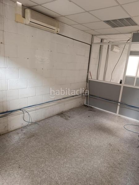 Foto adfa31dc-3369-4082-ade0-2165567f2c2d. Fabrikhalle in Constantí