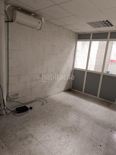 Foto b717b627-49e3-4d61-8a49-e89747cde627. Fabrikhalle in Constantí