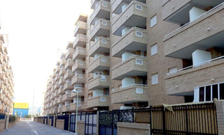 Aparcament cotxe en El Grao. Garaje en oropesa del mar