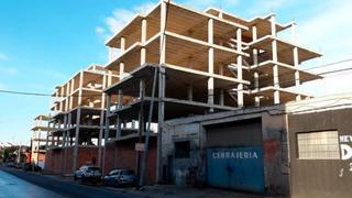 Terreny residencial  Carretera de san javier. Obra parada murcia