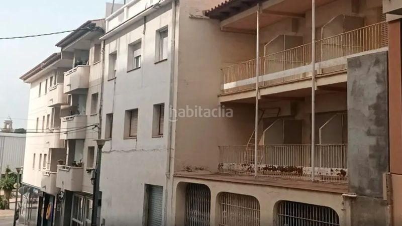 Foto 451d8ab0-a0b1-423f-b42c-01dff29cf7ed. Edifici a Coma-ruga platja Coma-ruga