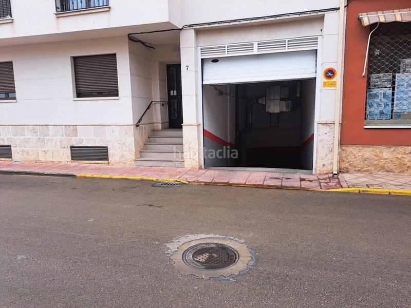 Foto 32d965c2-a1c3-4f5c-9ae3-f01c602a88ec. Aparcament cotxe a Corral de Almaguer