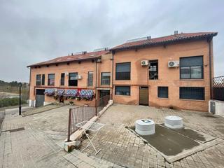 Aparcament cotxe  Libertad. Plaza de garaje a la venta en calle libertad