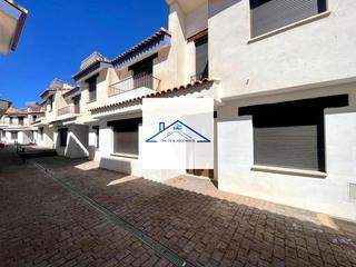 Casa a schiera  Baylios. Chalet adosado en venta en calle baylios