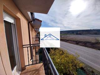 Reihenhaus  Alto romanez. Chalet adosado en venta en cabañes de esgueva