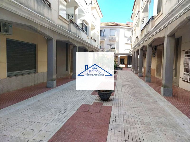 Foto 71c33fc3-5a02-400c-9f8c-3ce5be1a28d9. Local comercial  en venta en Sonseca