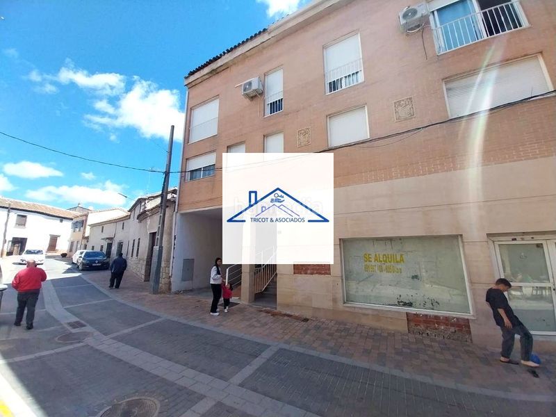 Foto c3c9f8bb-0fd4-4c5b-9b02-0ad41a87ac20. Pis amb aparcament a Casarrubios del Monte