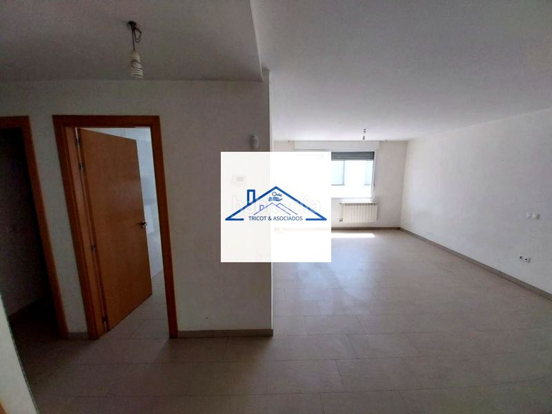 Foto 8d8bb35a-3660-47c8-b936-0d7d8a5ea28f. Pis a Ventas de Retamosa (Las)