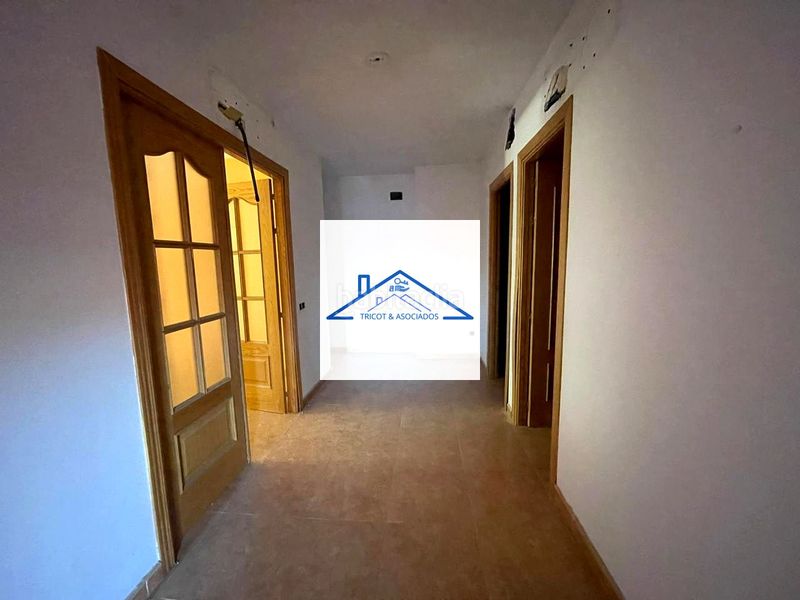 Foto 7a7f645b-0b30-4675-b3a6-aee2b17a832b. Casa amb aparcament a Urda