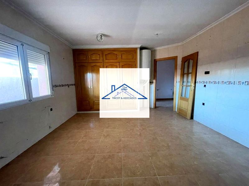 Foto 8d91482d-93f5-42d9-bace-4529152b04c8. Casa amb aparcament a Urda