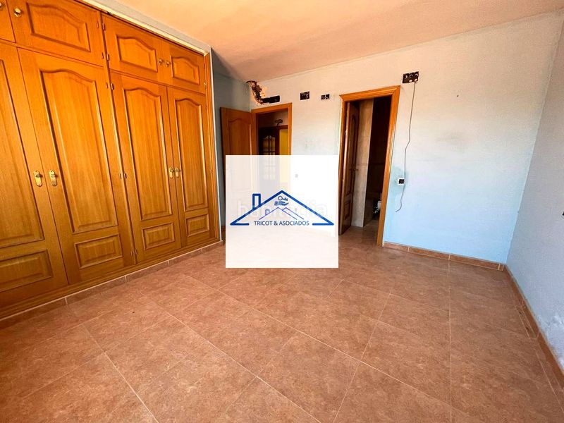 Foto a0c0fe4b-76cb-476a-affb-ecbbae157aab. Casa amb aparcament a Urda