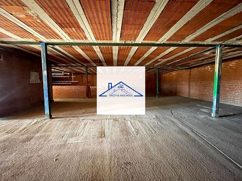 Foto fe7854af-e9a6-4e8c-89df-bfa3e15b4ae5. Casa amb aparcament a Urda