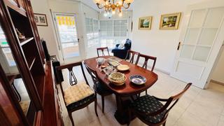 Appartement  Avenida juan carlos i. Piso parte baja juan carlos i (junto a la colonia)