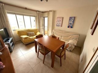 Appartement à Casco Antiguo. Piso reformado junto a playa la colonia